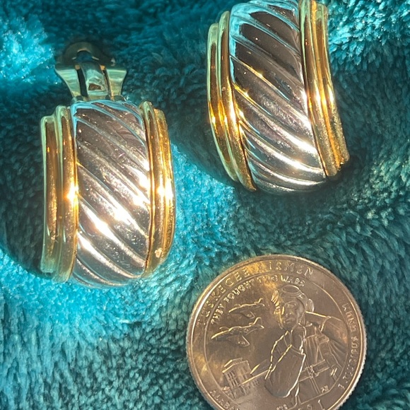 Earrings clip vintage signed silver/gold curved Marked Chunky - Picture 2 of 8